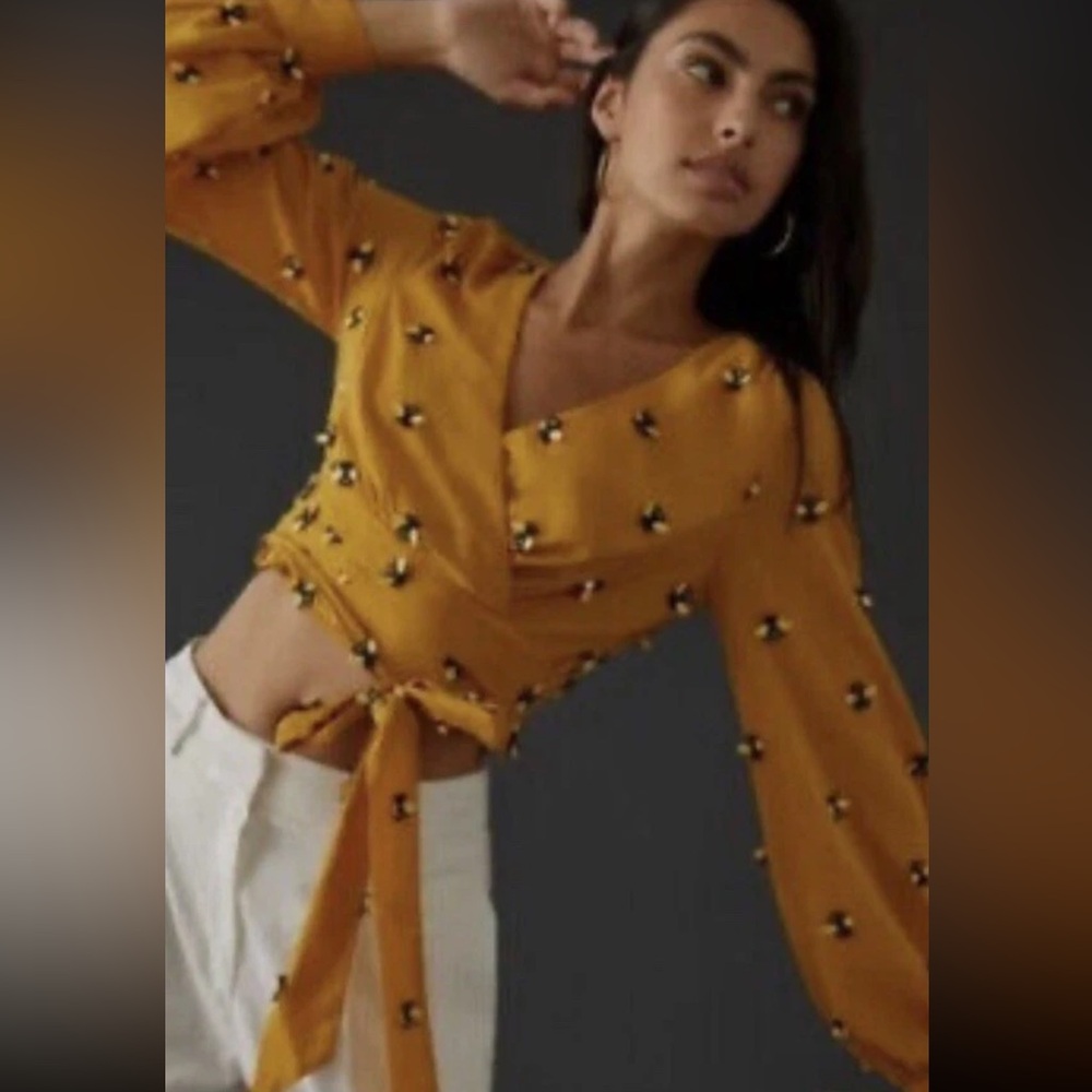 Maeve Anthropologie 3D Bumble Bee Embroidered Wrap Top Mustard 
Size 6 NOVELTY